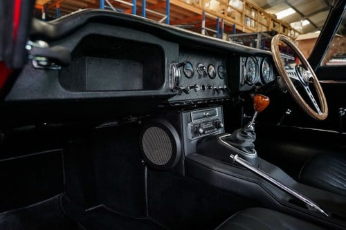 1965 Jaguar E-type Series I 4.2-Litre Fixed Head Coupe For Sale (picture 40 of 241)