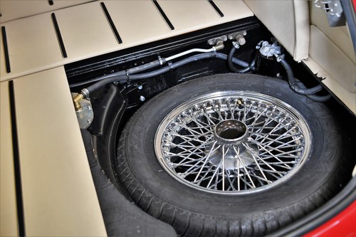 1972 Jaguar E-Type V12 (2+2 Coupé) For Sale (picture 64 of 185)