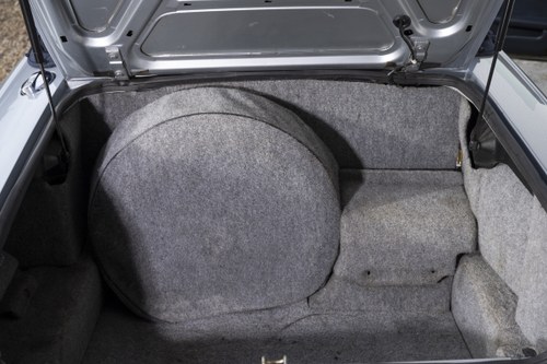 1991 Jaguar XJS V12 Convertible (manual conversion) Te koop (foto 54 van 118)