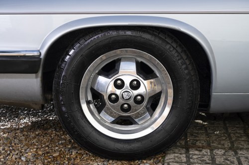 1991 Jaguar XJS V12 Convertible (manual conversion) Te koop (foto 19 van 118)