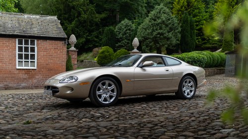 1998 Jaguar XK8 V8 Coupe X100 In vendita (immagine 2 di 77)