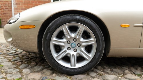 1998 Jaguar XK8 V8 Coupe X100 In vendita (immagine 11 di 77)
