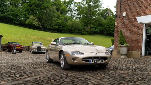 1998 Jaguar XK8 V8 Coupe X100 In vendita (immagine 4 di 77)