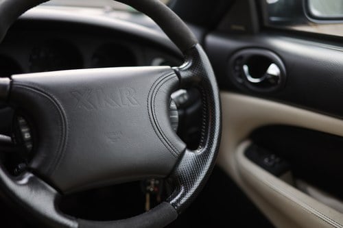 1999 Jaguar X100 XKR Paramount Grand Prix 450 In vendita (immagine 53 di 387)