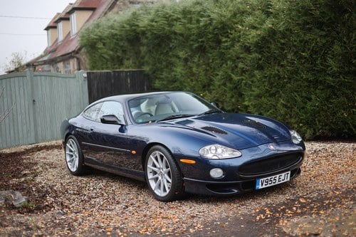 1999 Jaguar X100 XKR Paramount Grand Prix 450 In vendita (immagine 2 di 387)