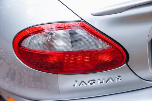 2000 Jaguar XKR Te koop (foto 105 van 176)