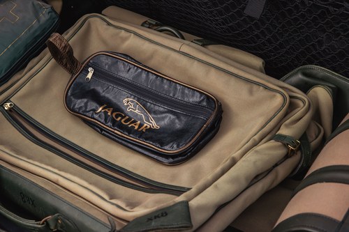 2000 Jaguar XKR Te koop (foto 159 van 176)