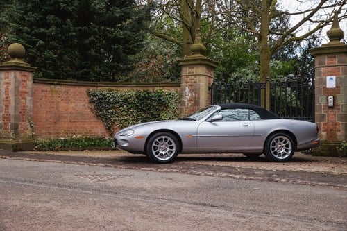 2000 Jaguar XKR Te koop (foto 16 van 176)