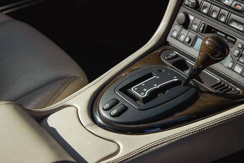 2000 Jaguar XKR Te koop (foto 73 van 176)