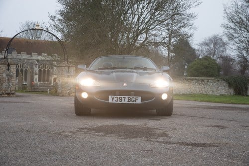 2001 Jaguar XKR Te koop (foto 3 van 149)