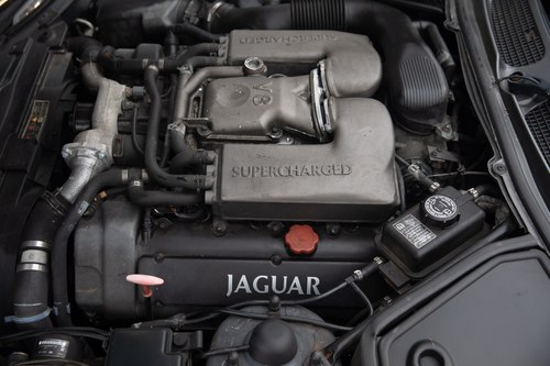 2001 Jaguar XKR Te koop (foto 120 van 149)