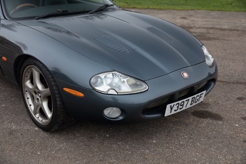 2001 Jaguar XKR Te koop (foto 111 van 149)