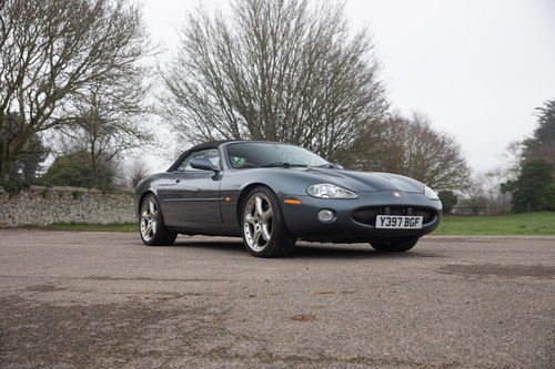 2001 Jaguar XKR Te koop (foto 10 van 149)