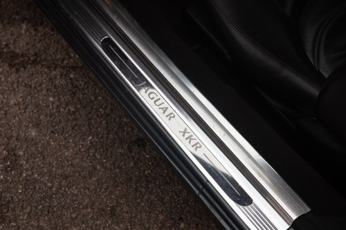 2001 Jaguar XKR Te koop (foto 64 van 149)