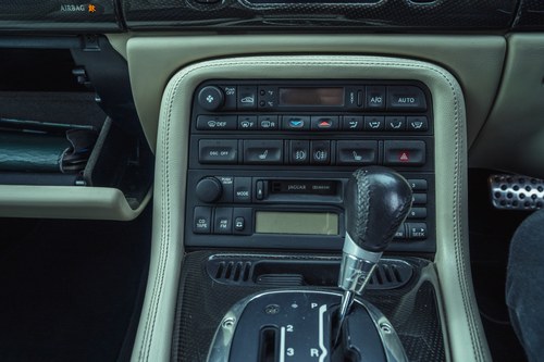 2004 Jaguar XKR Coupé Carbon Edition In vendita (immagine 15 di 67)