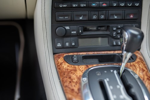 2005 Jaguar XK8 Convertible à vendre (picture 50 of 171)