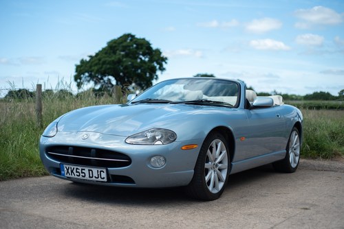 2005 Jaguar XK8 Convertible à vendre (picture 2 of 171)