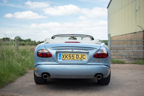 2005 Jaguar XK8 Convertible à vendre (picture 5 of 171)