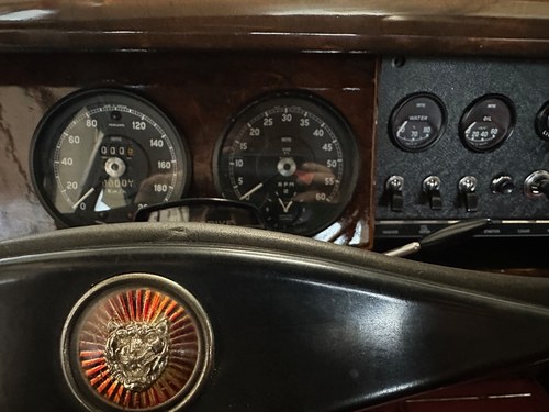 1963 Jaguar Mk2 4.2-litre conversion MOD LHD For Sale (picture 31 of 89)