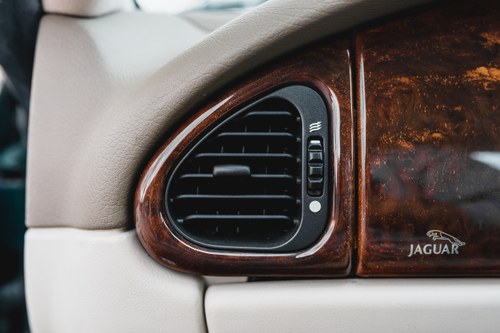 2003 Jaguar XK8 4.2 Auto zum Verkauf (Bild 88 von 167)