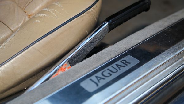 1990 Jaguar XJ-S V12 Convertible For Sale (picture :index of 45)