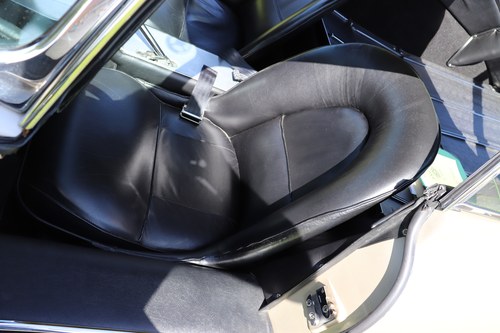 1964 Jaguar E-Type Series 1 FHC For Sale (picture 39 of 109)