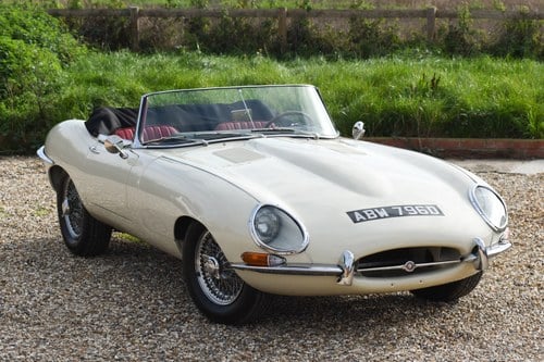 1966 Jaguar E-Type S1 4.2 Roadster LHD zum Verkauf (Bild 4 von 133)