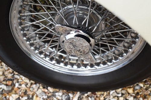 1966 Jaguar E-Type S1 4.2 Roadster LHD zum Verkauf (Bild 24 von 133)