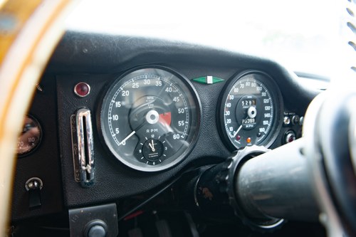 1967 Jaguar E-Type S1 4.2l FHC In vendita (immagine 77 di 326)
