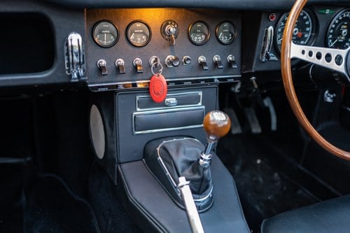 1964 Jaguar E-Type 3.8 Convertible Series 1 In vendita (immagine 53 di 196)