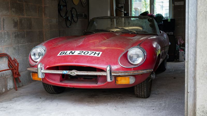 1969 Jaguar E-type 4.2 Series II Roadster Barn Find For Sale (picture 1 of 250)