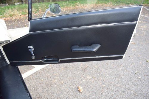 1972 Jaguar E-Type V12 Roadster Te koop (foto 47 van 222)