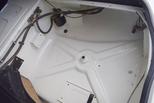 1972 Jaguar E-Type V12 Roadster Te koop (foto 153 van 222)