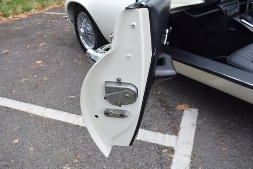 1972 Jaguar E-Type V12 Roadster Te koop (foto 79 van 222)