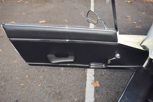 1972 Jaguar E-Type V12 Roadster Te koop (foto 78 van 222)