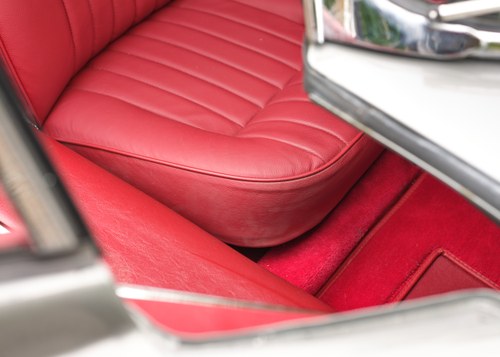 1966 Jaguar E-Type Series 1 4.2 FHC à vendre (picture 39 of 129)