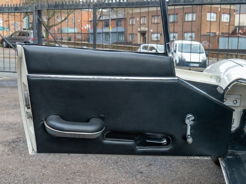 1968 Jaguar E-Type Series 1.5 4.2 Litre Roadster En venta (imagen 56 de 222)