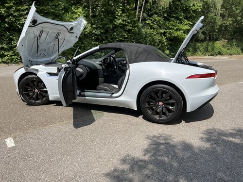 2015 Jaguar F-type 3.0 Convertible For Sale (picture 23 of 88)