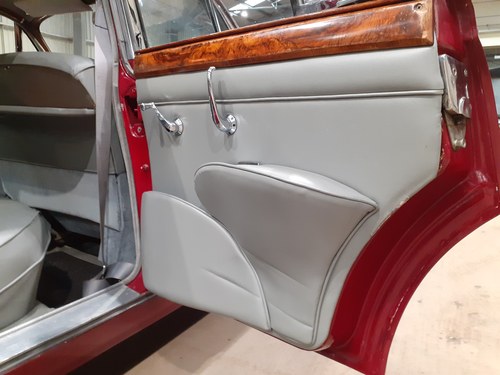 1963 Jaguar Mk 2 3.4 MOD Te koop (foto 26 van 145)