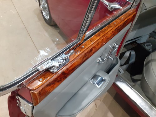 1963 Jaguar Mk 2 3.4 MOD Te koop (foto 40 van 145)