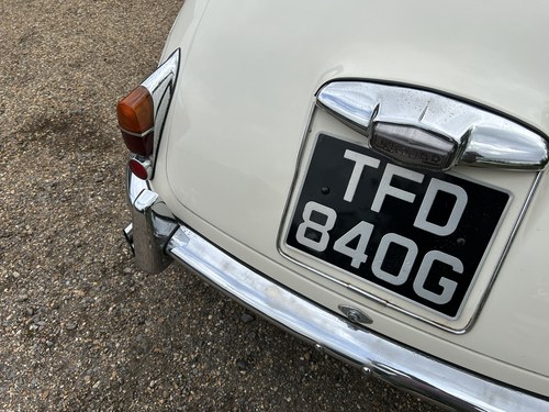 1968 Jaguar MK II 2.4 Man O/D In vendita (immagine 166 di 240)