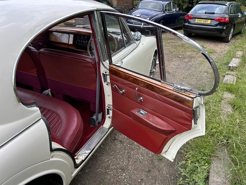 1968 Jaguar MK II 2.4 Man O/D In vendita (immagine 80 di 240)