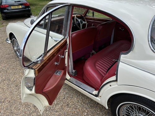 1968 Jaguar MK II 2.4 Man O/D In vendita (immagine 112 di 240)