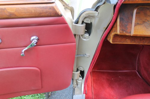 1965 Jaguar Mk II 3.4 à venda (imagem 31 de 69)