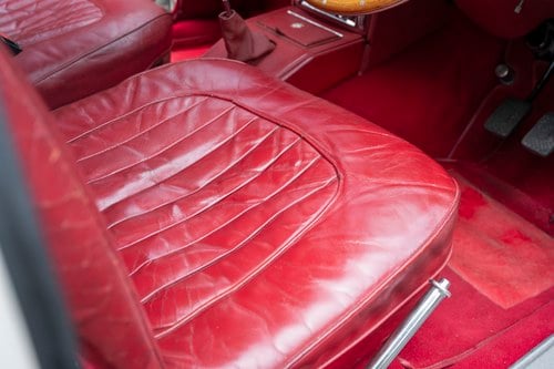 1967 Jaguar MkII 3.8 à vendre (picture 70 of 217)