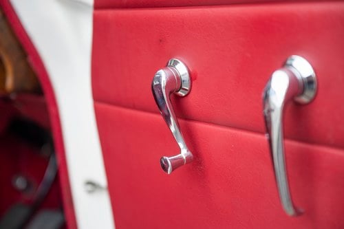 1967 Jaguar MkII 3.8 à vendre (picture 45 of 217)