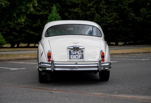1967 Jaguar MkII 3.8 à vendre (picture 3 of 217)