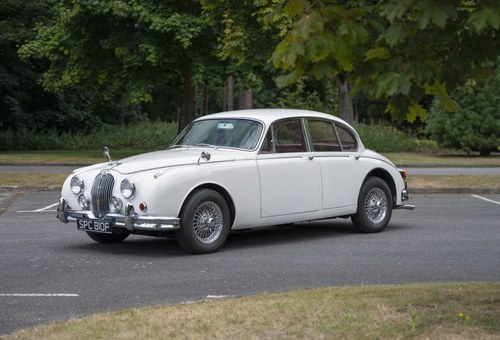 1967 Jaguar MkII 3.8 à vendre (picture 14 of 217)
