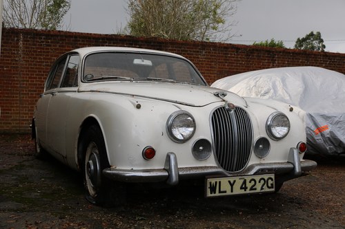 NO RESERVE - 1969 Jaguar MK2- 2.4/240 Barn Find à vendre (picture 4 of 71)