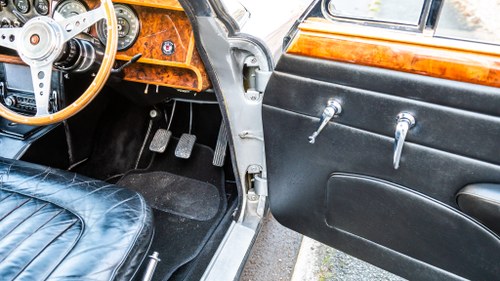 1967 Jaguar MK2 Te koop (foto 45 van 221)